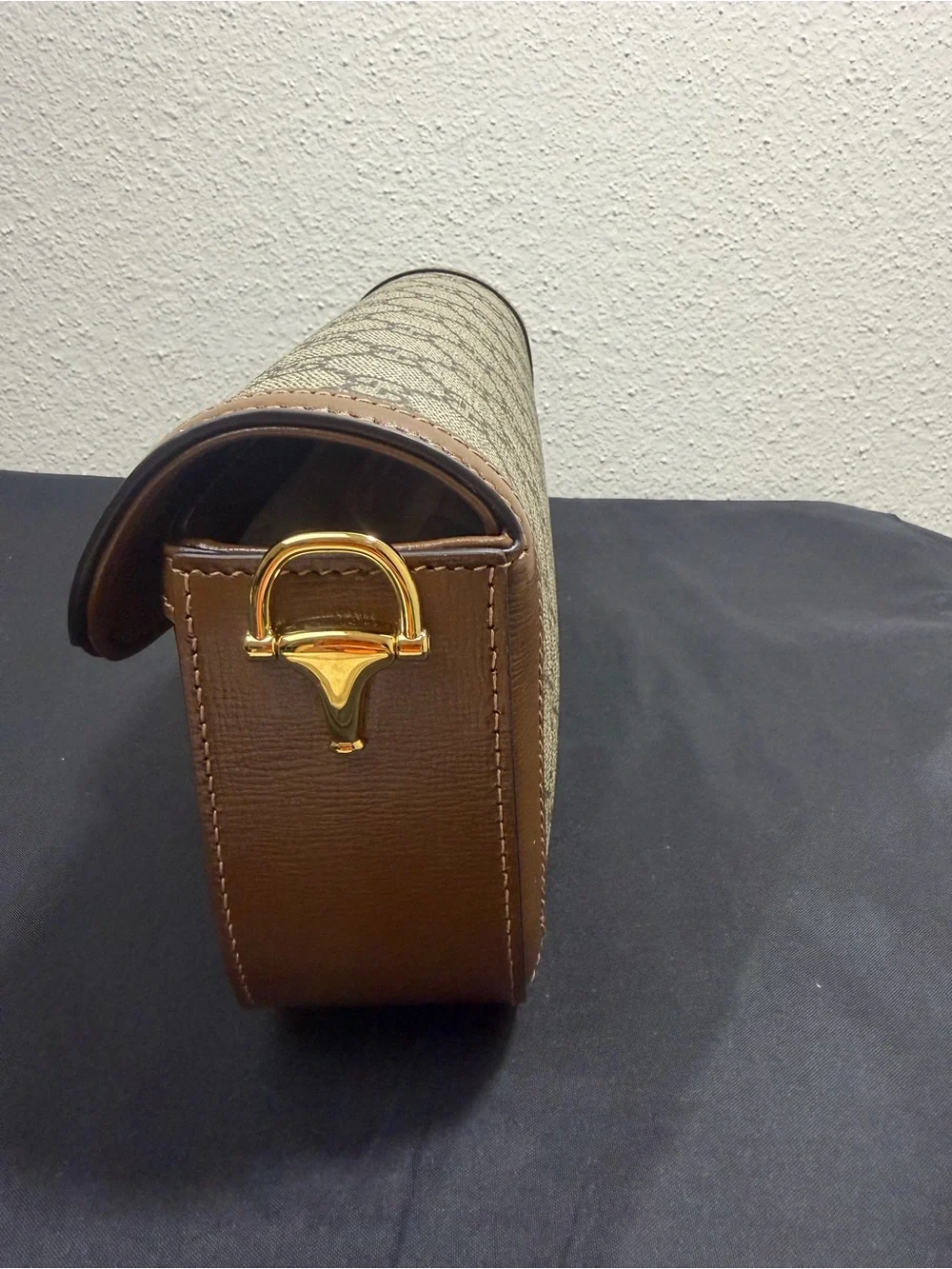 Gucci 1955 Horsebit GG Supreme Canvas and Leather East West bag - Picture 6 of 11